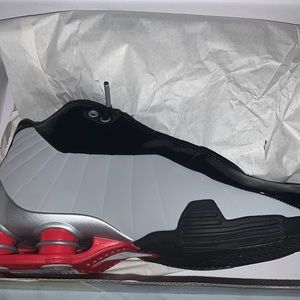 These are Nike shox bb4, vince carter shoes.